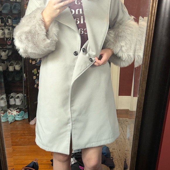 Feibisi Women’s Coat Faux Fur Size XL - Picture 5 of 8